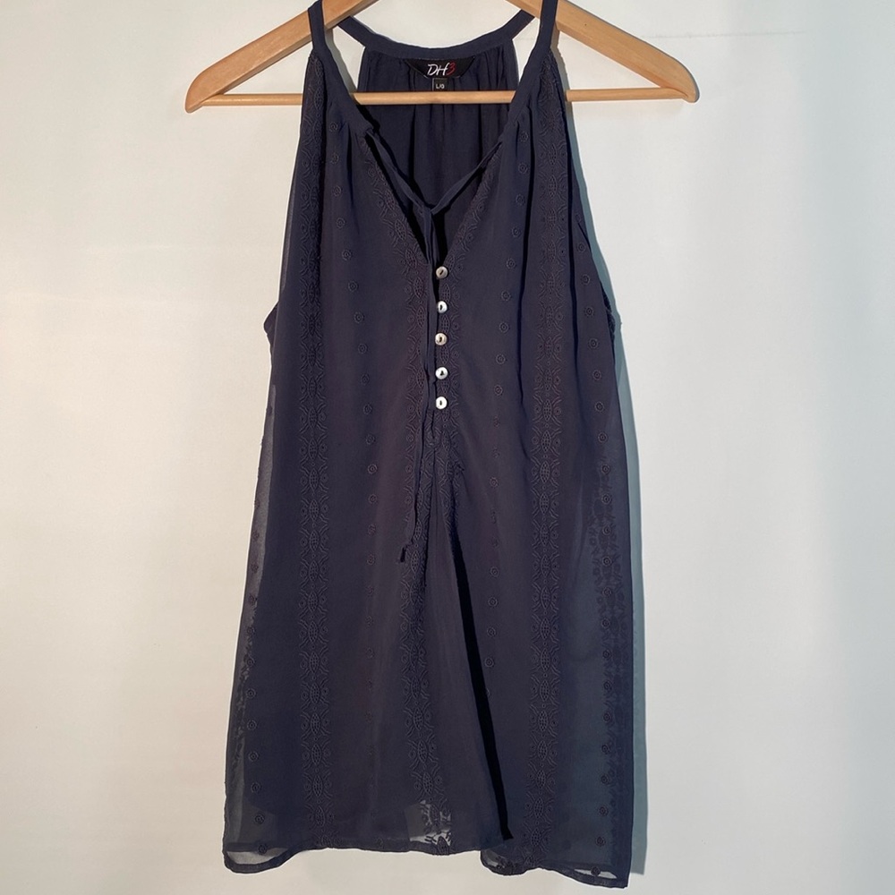 DH3 - women’s dressy tank top. Size L